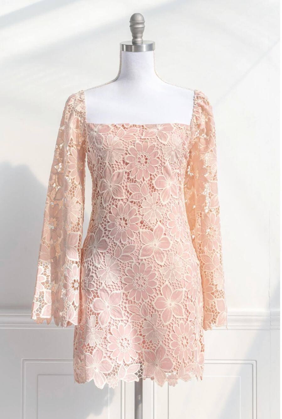 Storia Lia Square Neck Sheath Lace Mini Dress Blush Pink Lined Small S NEW
